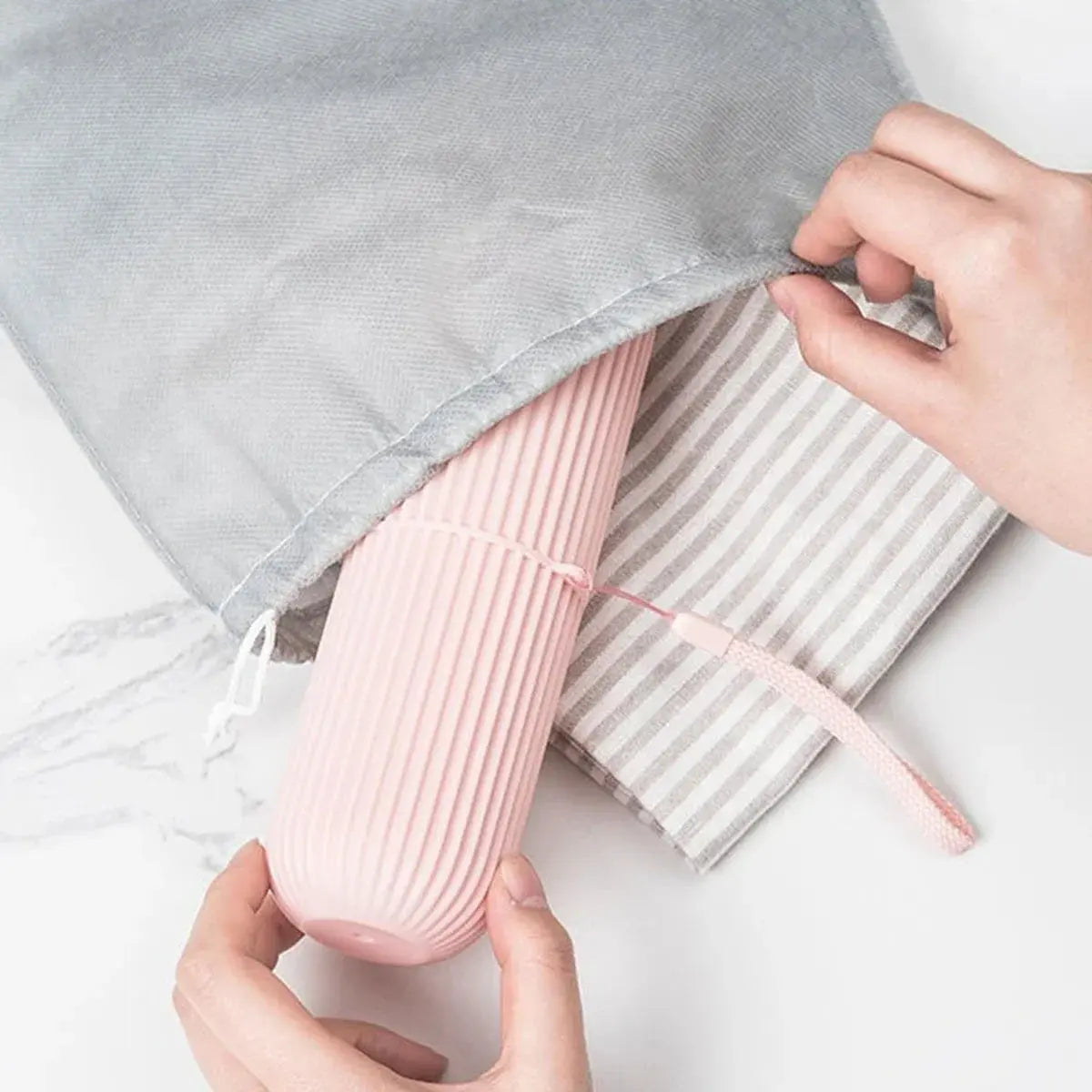 Etui brosse à dent et dentifrice Le voyageur pratik