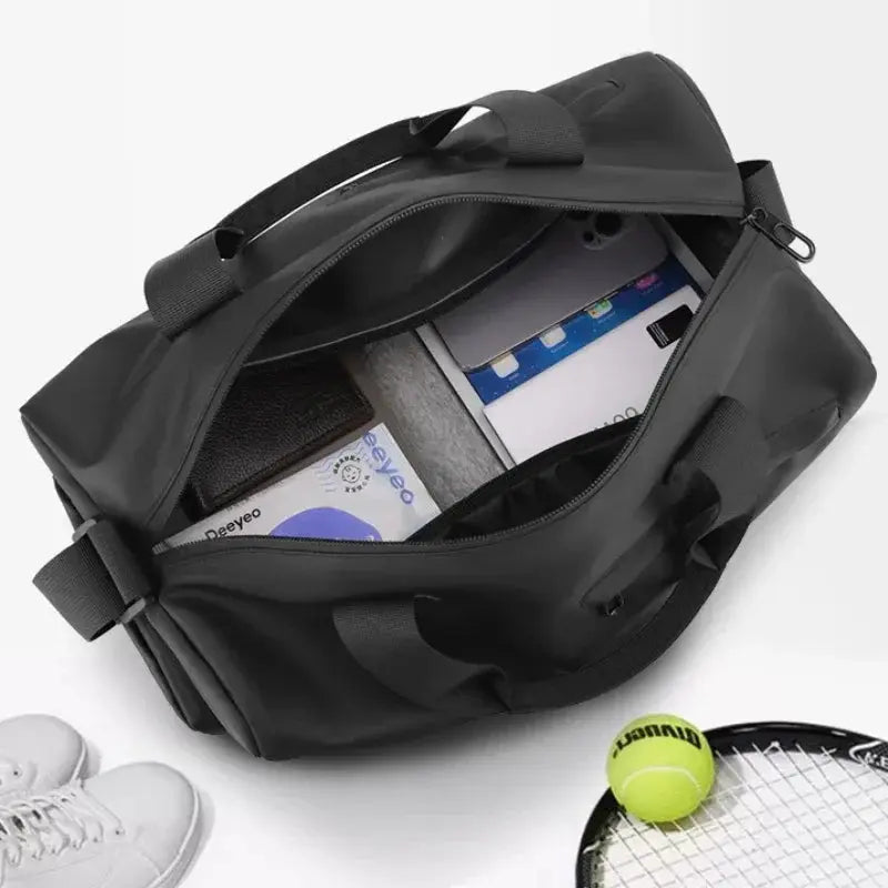 Sac de sport, voyage. Le voyageur pratik